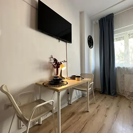 Central Studio Sapphire Bucharest