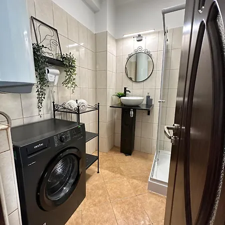 Central Studio Sapphire Bucharest