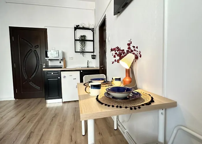 Central Studio Sapphire * Bükreş